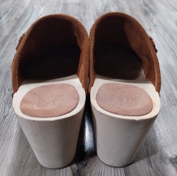 Gap Brown Suede Studded Wood Heel Clogs Women's Size 8.5 - Picture 3 of 5